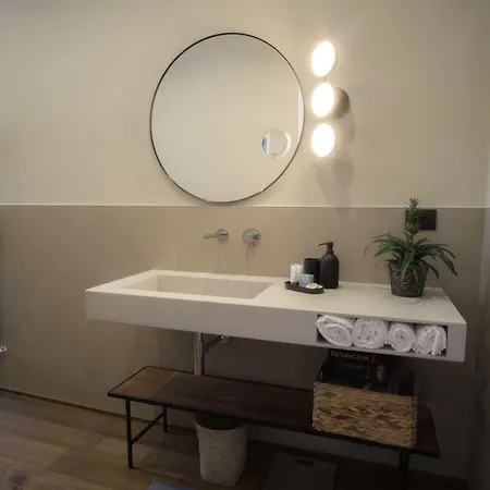 Palazzo Danisi Rooms&suites 바리