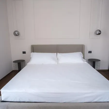 Palazzo Danisi Rooms&suites 3*