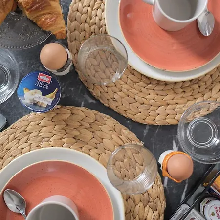 Palazzo Danisi Rooms&suites 4* Бари